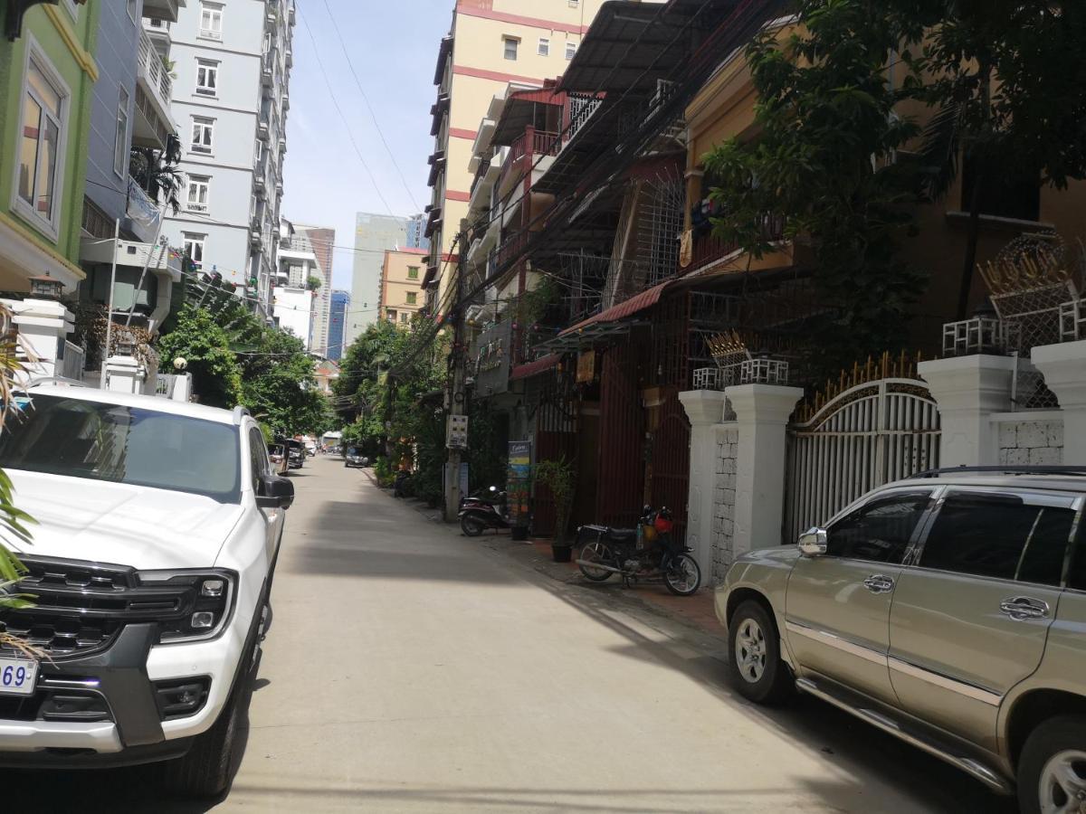 Peri Evi Hostel Phnom Penh Bassac Lane Exterior photo